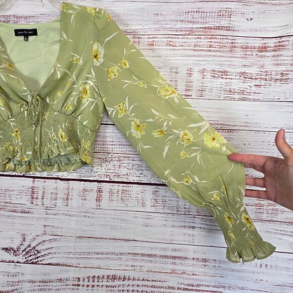 Fairy Floral Pastel Green Crop Blouse Sm Ruched Sheer Bishop Sleeve V-Neck Top - Picture 5 of 11